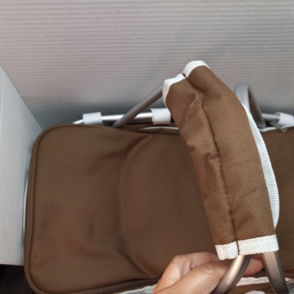 Travelwell Collapsible Basket Framed in Aluminum Soft Sided Cooler Picnic Outing - Picture 11 of 13